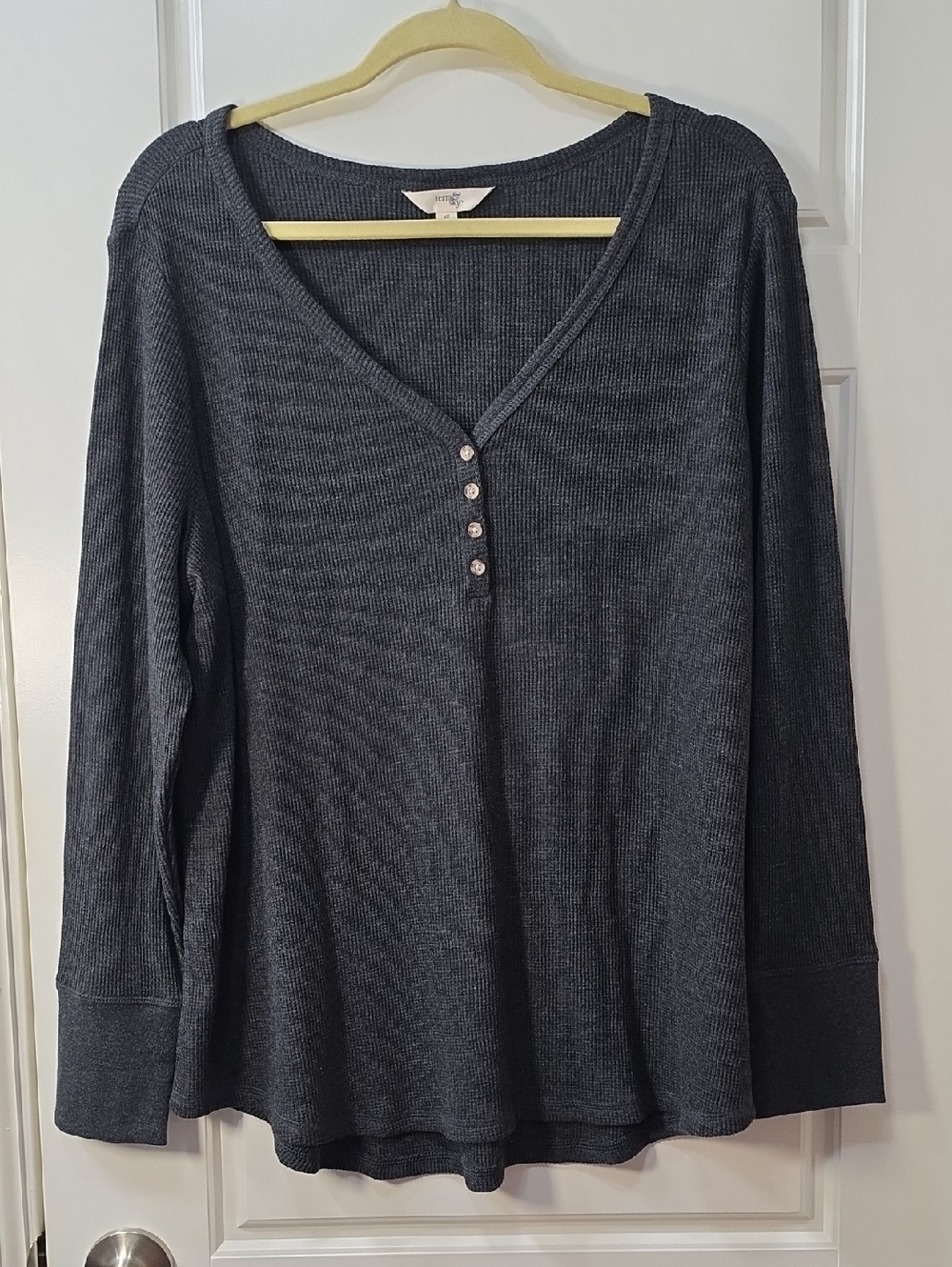 Terra & Sky Charcoal Thermal Long Sleeve Henley V-neck Top - 1X